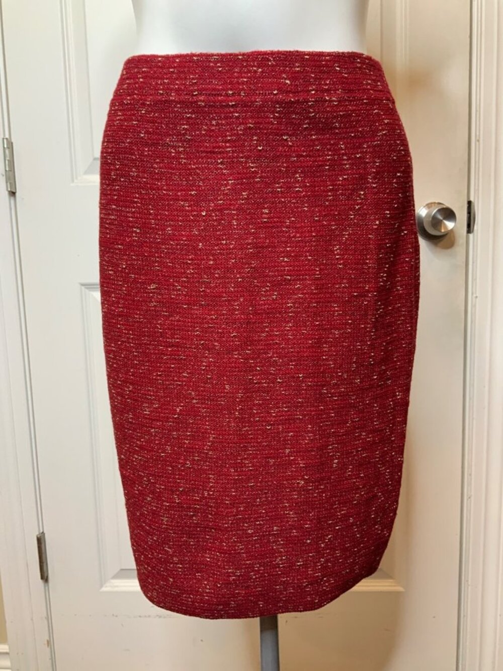 St. John Raspberry Red Tweed Santana Knit Pencil Skirt, Size 0, NWT $295